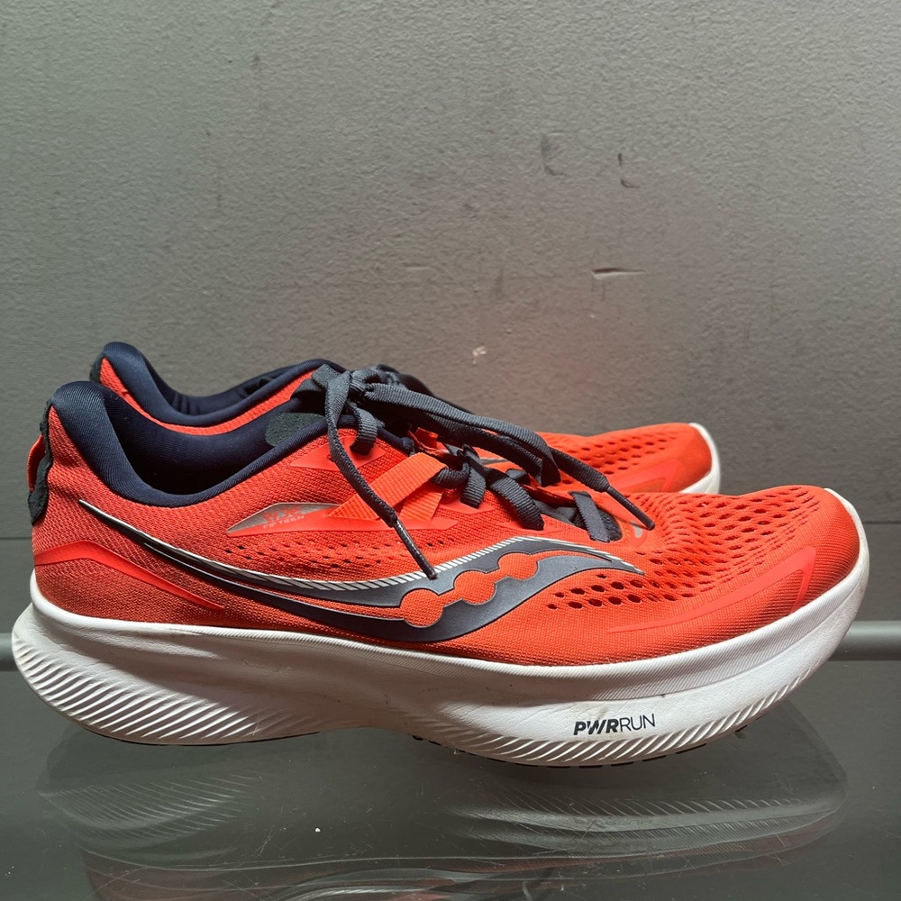 SAUCONY Ride 15 ViziRed / Night Corail Sz 9.5
